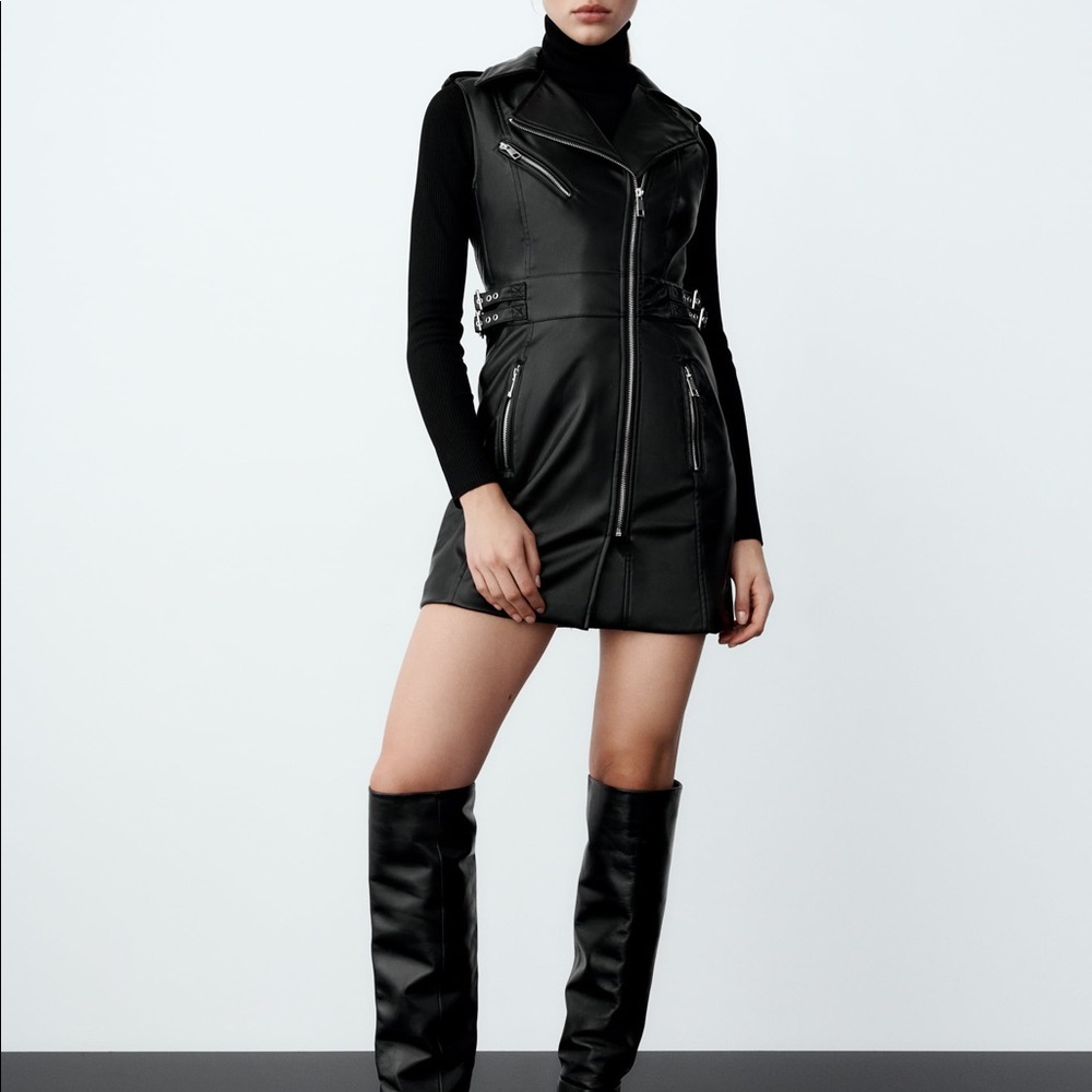 NEW ZARA FW21 ZIPPERED FAUX LEATHER DRESS EXTRA SMALL 3046/021